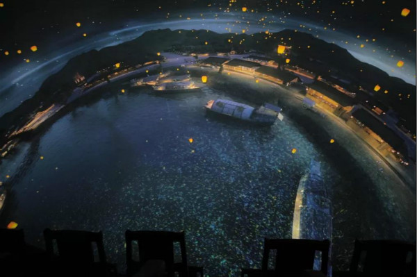 虹橋球幕影院：觀眾“穿過虹橋，球幕的影片將會轉(zhuǎn)為夜景