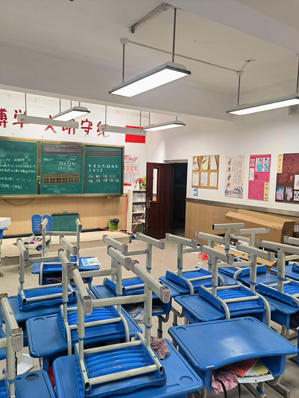教室黑板燈應該根據哪些因素去選購？